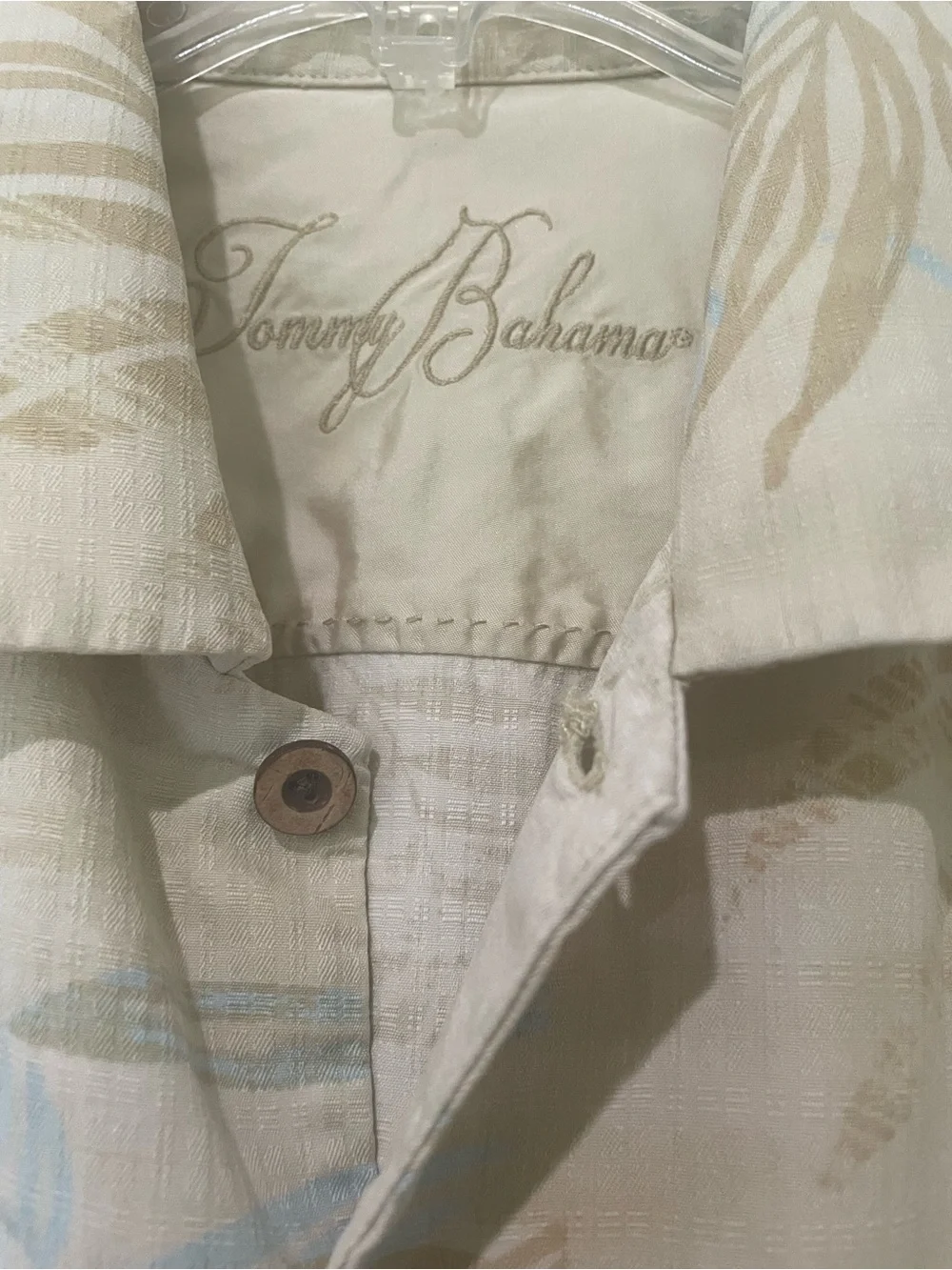 Tommy Bahama 100% Silk Camp Shirt Tan, Beige, and Blue Hawaiian Leaf Size Large